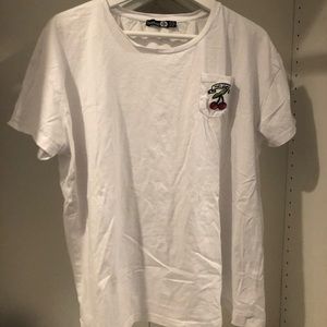 White pocket t-shirt